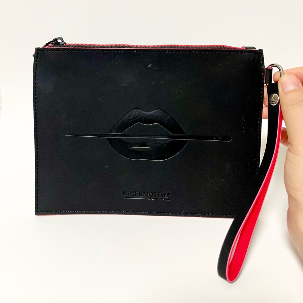 MakeUp Forever Clutch